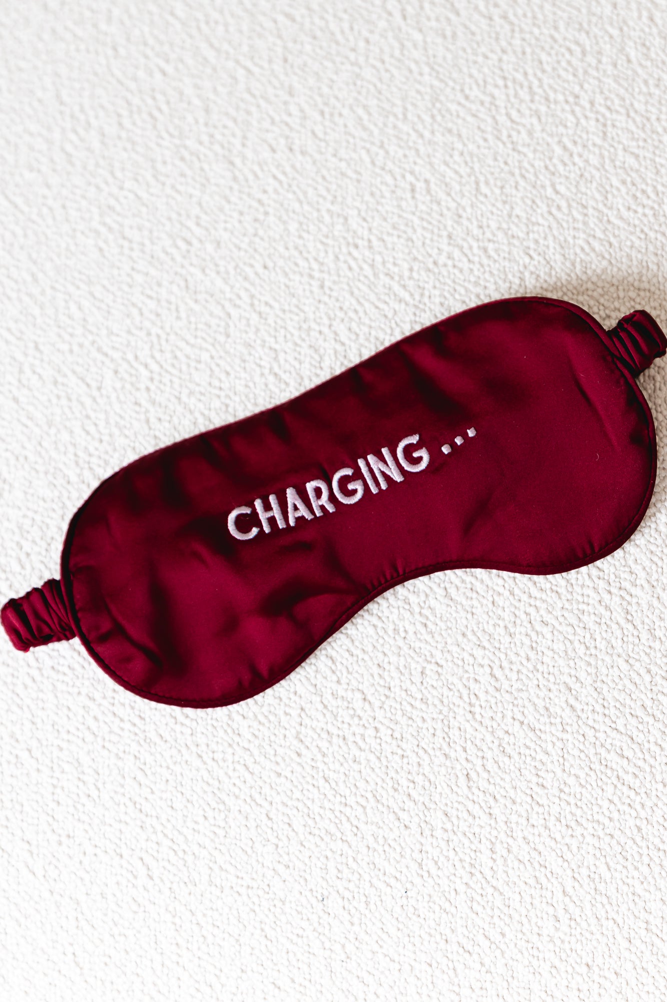 Charging eye mask burgundy