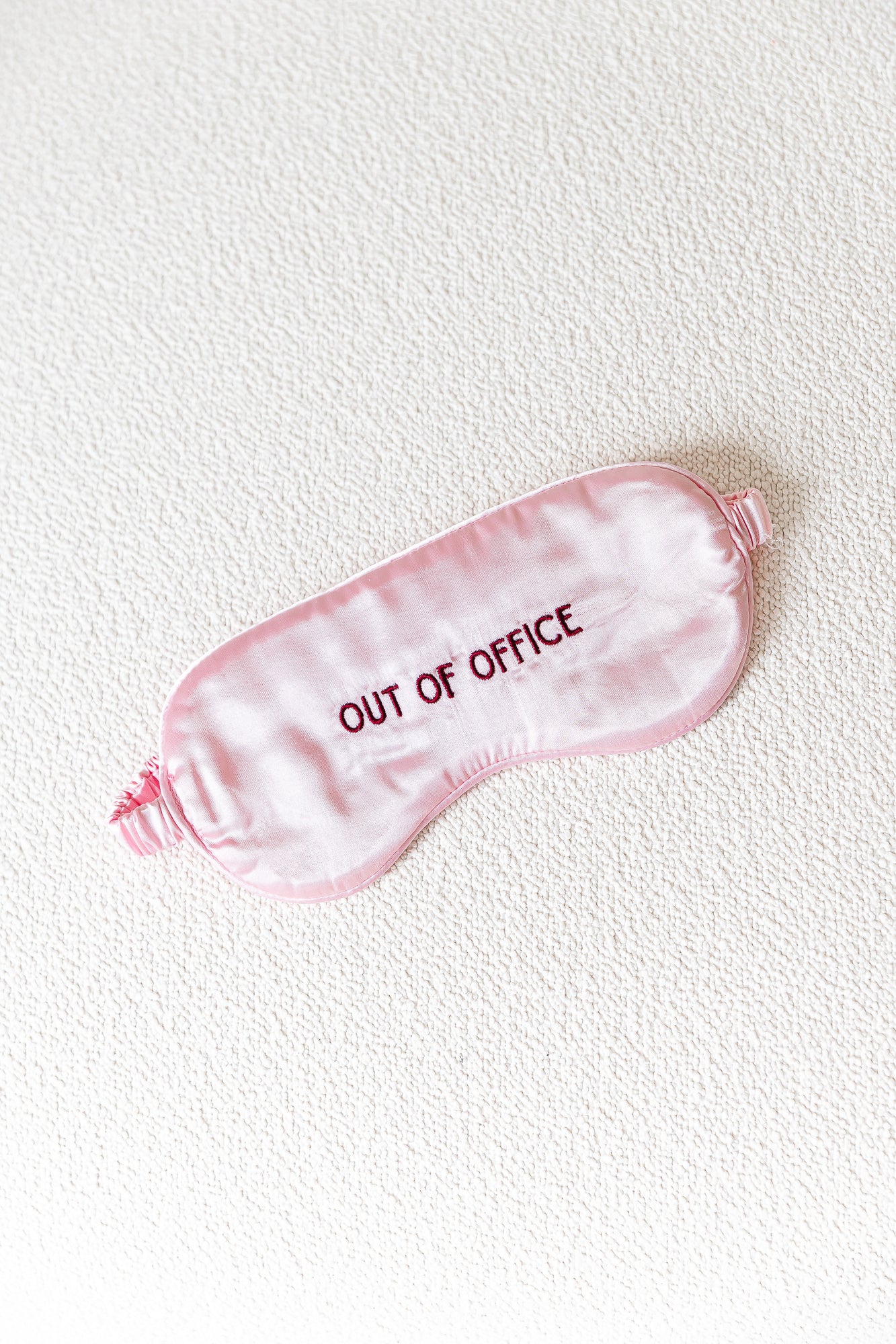 Out of office eye mask pink