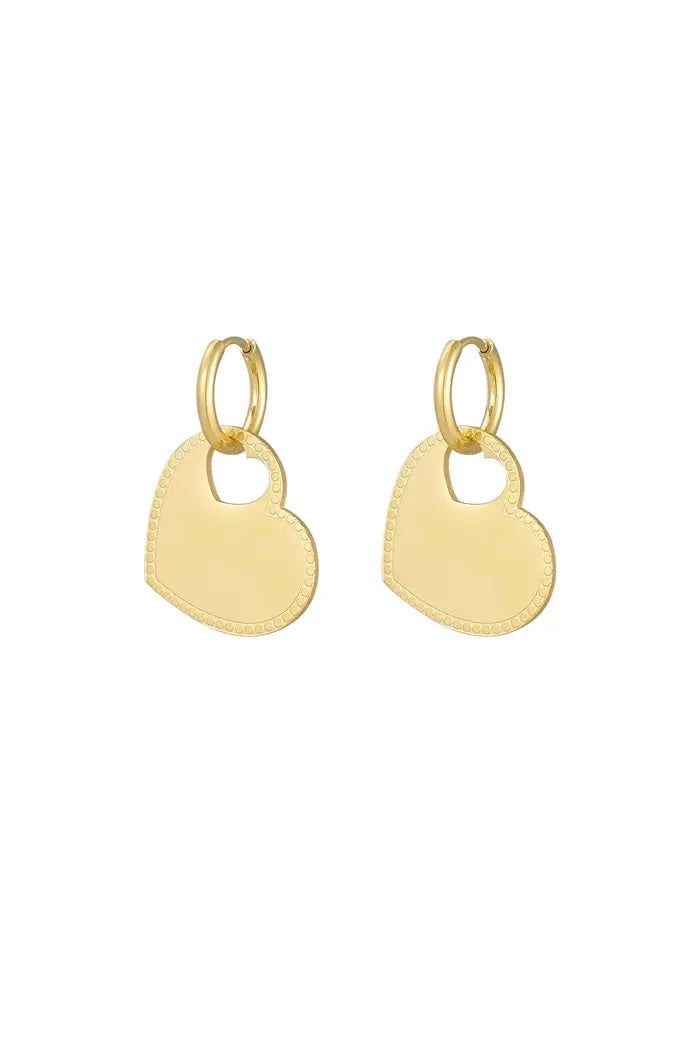 Earrings with heart charm gold